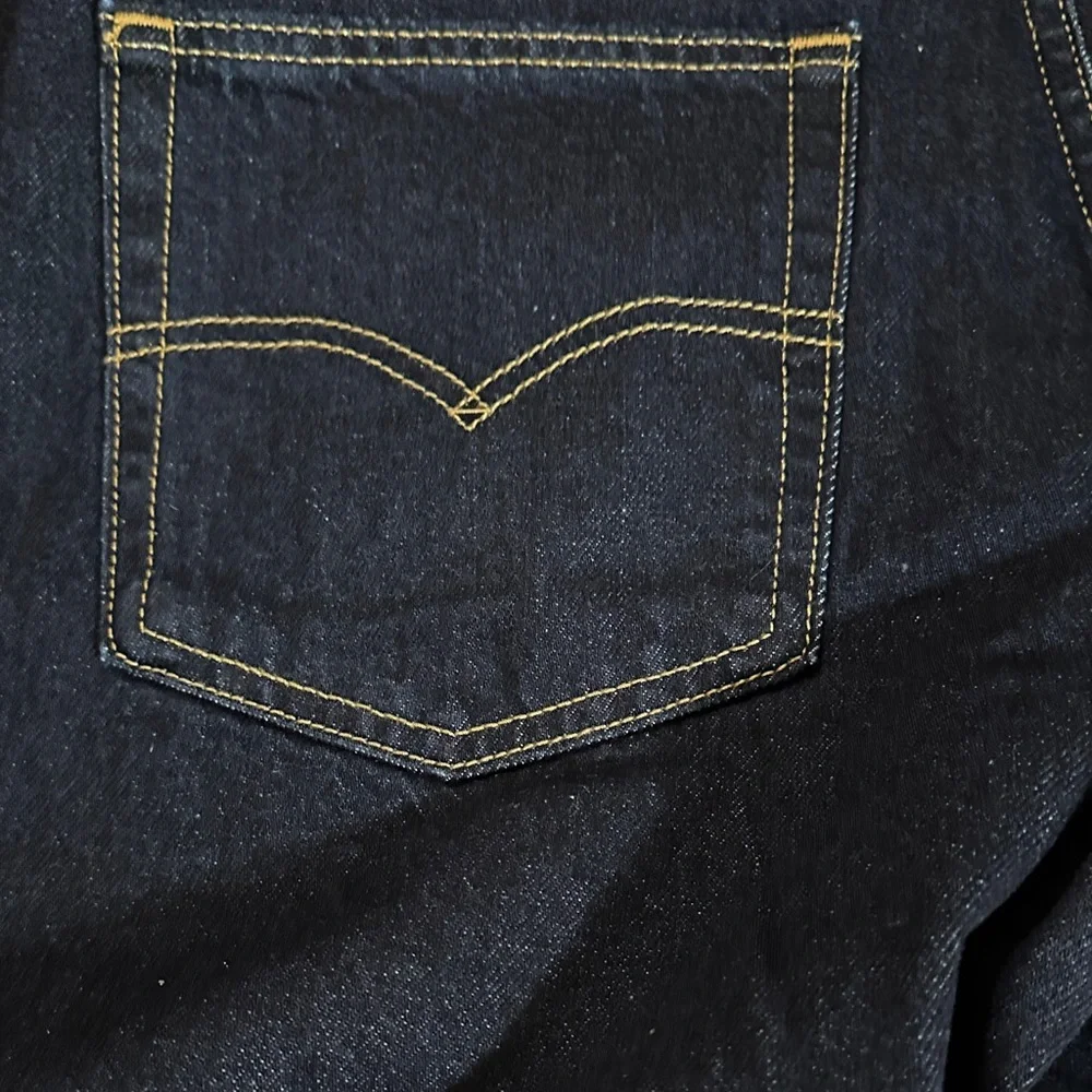 NWT HP Levi's Dark Blue Relaxed Jeans - Picture 13 of 13